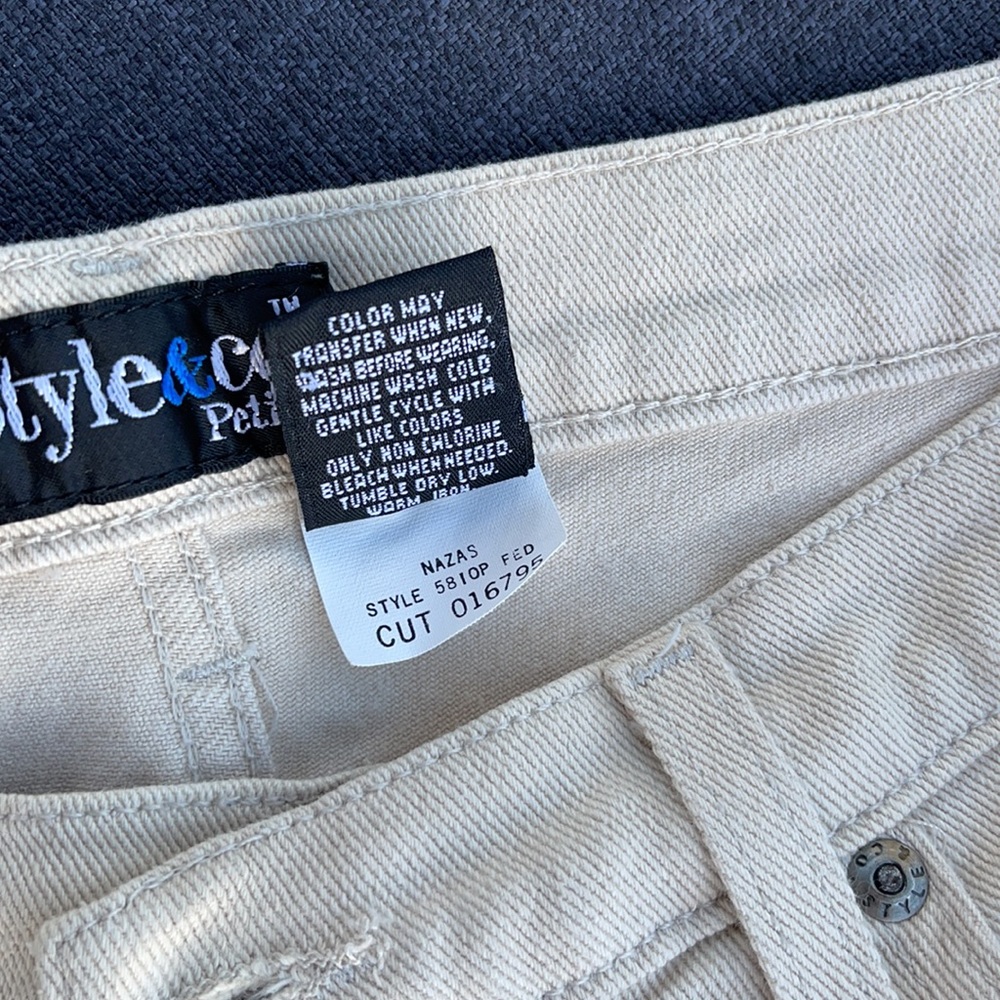 Jeans - Picture 3 of 6